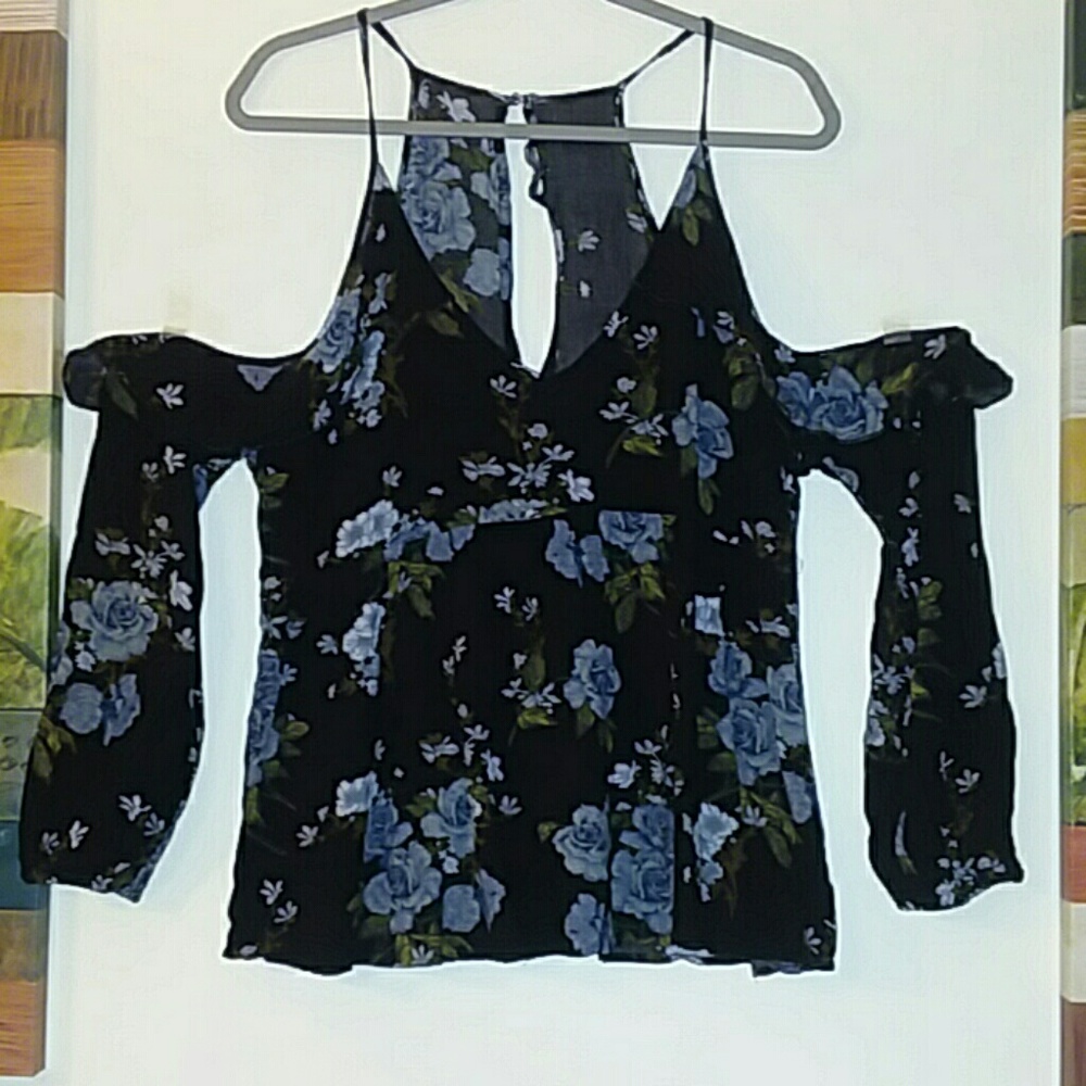 American Eagle Cold Shoulder Blouse Med